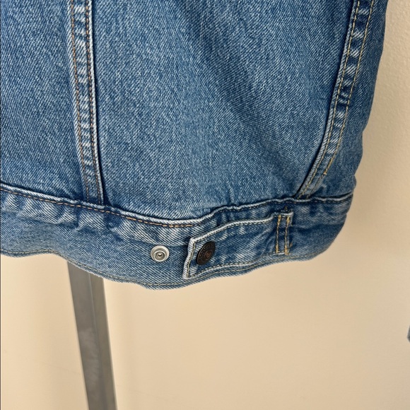 Levi's Denim Jacket with Sherpa Lining XL - Picture 8 of 8